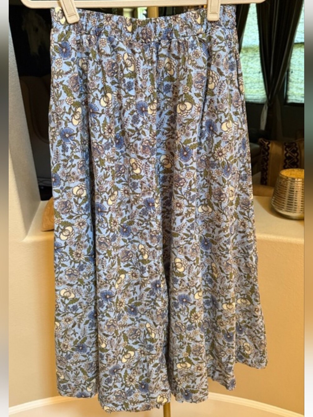 NWOT dip Blue Floral Maxi Skirt